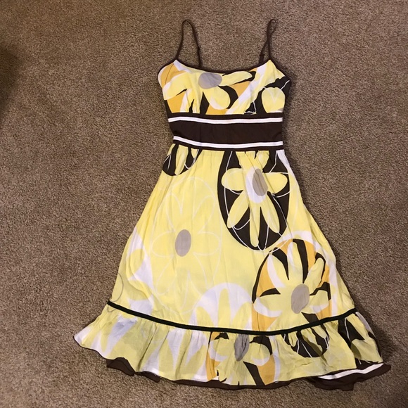 KLD Signature Dresses & Skirts - Yellow Floral Sundress Size Medium